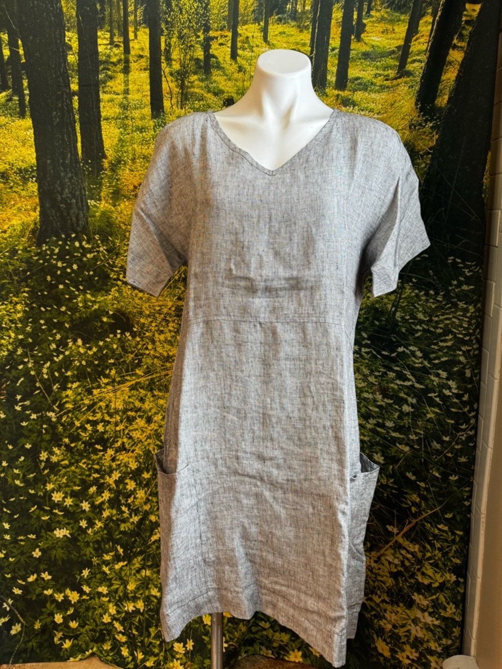 FLAX Shift Dress Gray Short-Sleeve with V-Neck and Pockets Oversized Small